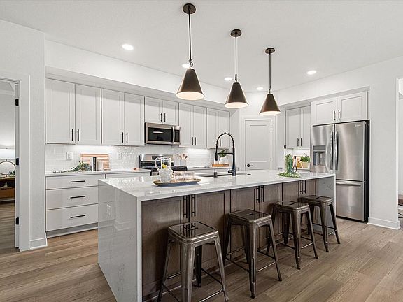 4th image of 2127 Bluestem DRIVE #0101