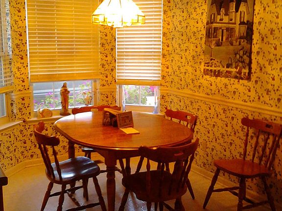 Breakfast Room