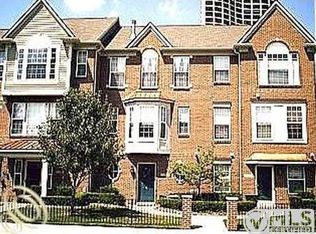 20204 Boardwalk Blvd #1, Southfield, MI 48075