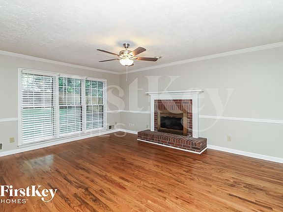 3rd image of 205 Timber Oak Cv