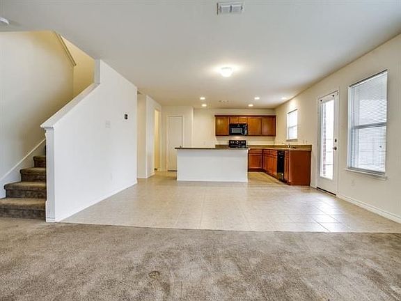4th image of 14702 Cedar Creek Way