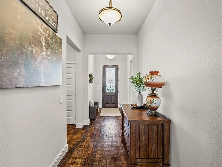 8701 County Road 502 — Photo 3