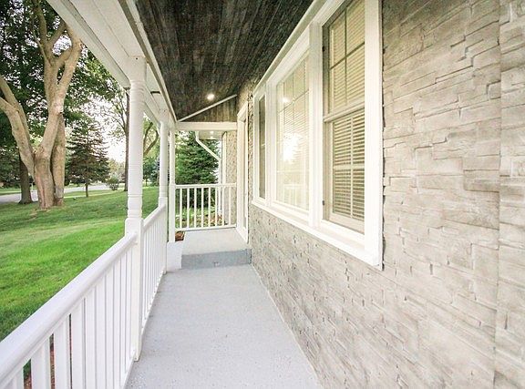 2nd image of 5632 Virginia Ave