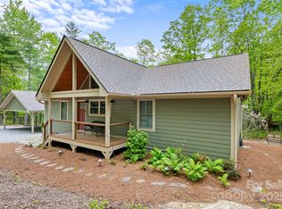 311 Feedrock Rd, Brevard, NC 28712