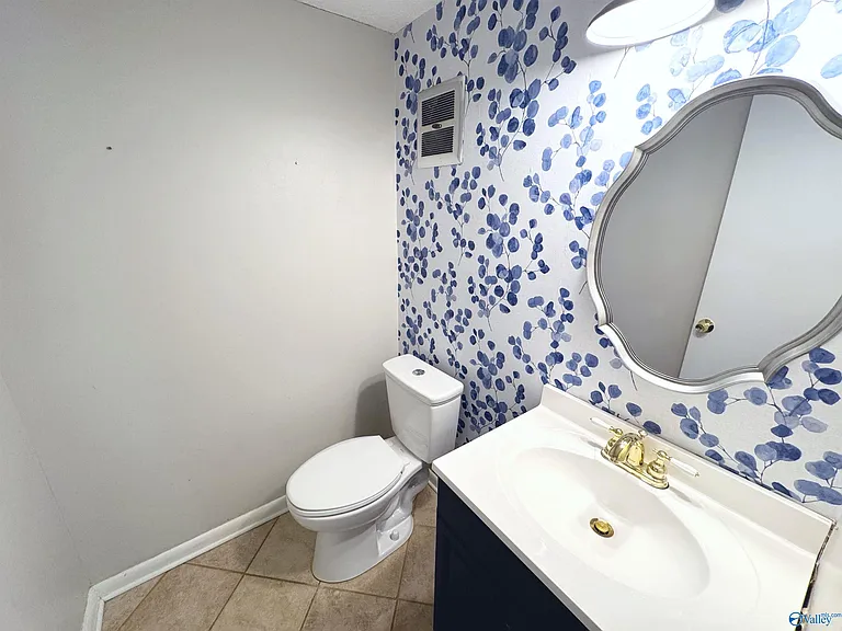 11406 Crestfield Dr SE — Photo 16