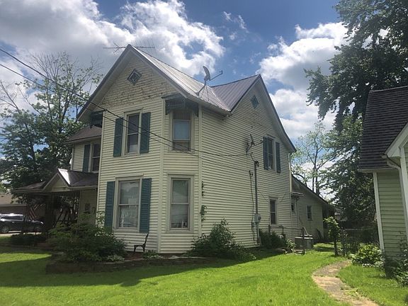 2nd image of 19 W College St