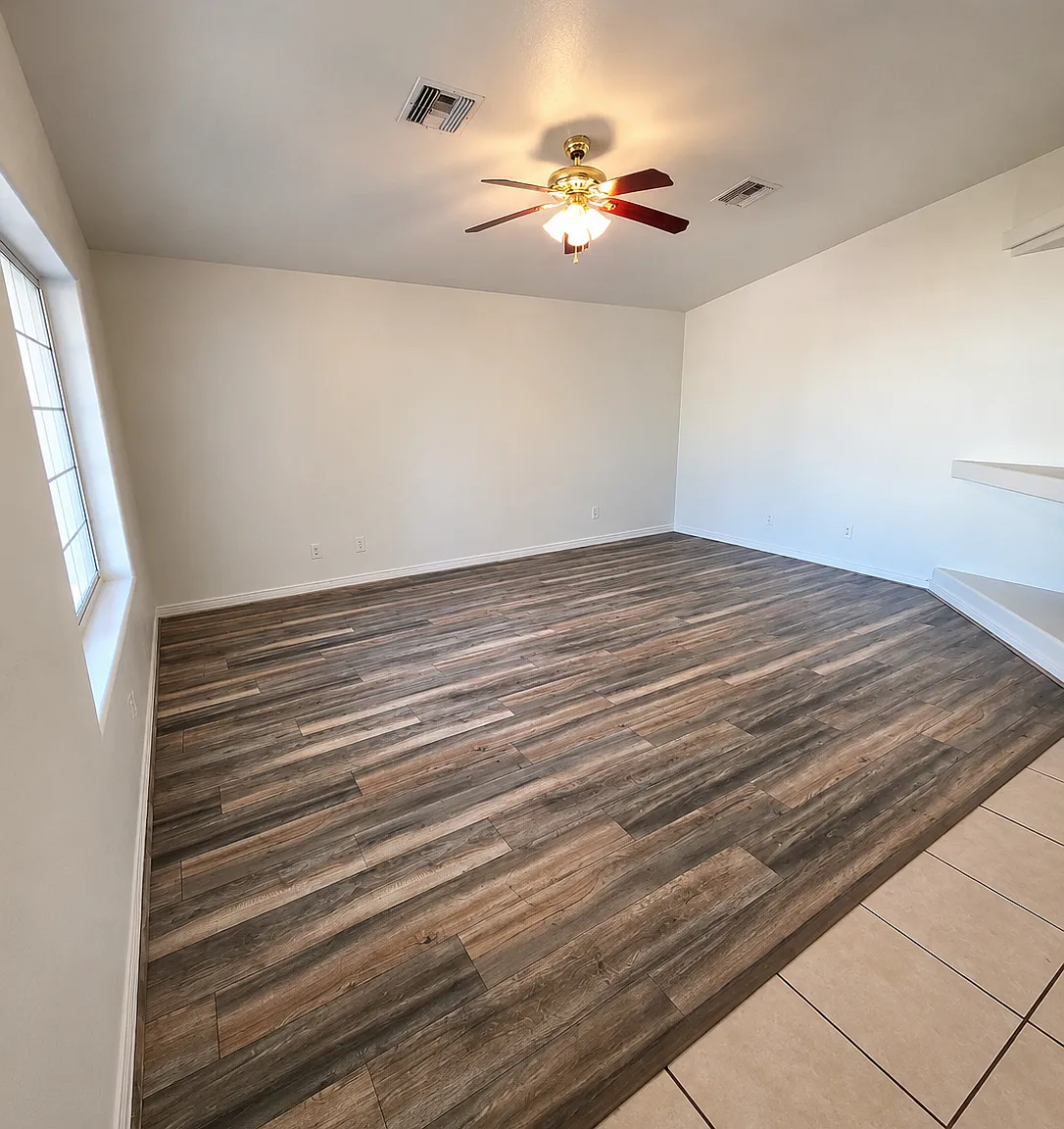 3 bed, 1300 sqft, $1,600 — Photo 3