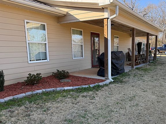 3rd image of 958 Hale Rd