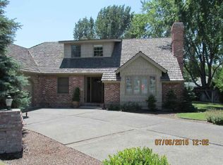 7509 Farm Country Ct, Yakima, WA 98908