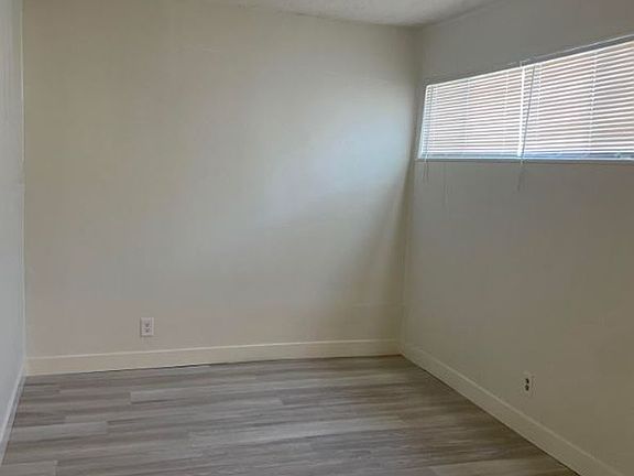3rd image of 21707 Roscoe Blvd #111