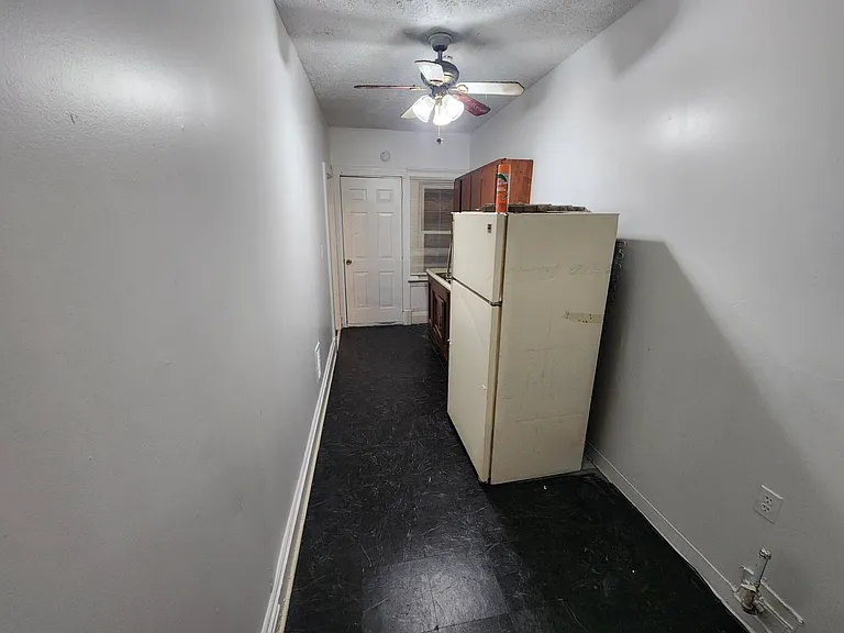 536 E 117th St Cleveland, OH 44108 — Photo 9