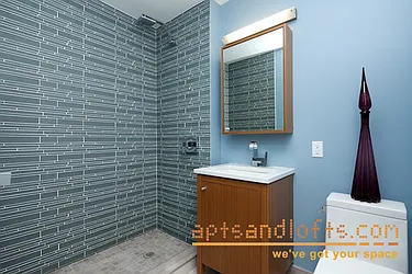 Rented by aptsandlofts.com