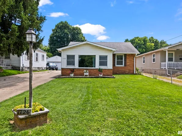 1726 E Stanford Ave, Springfield, IL 62703