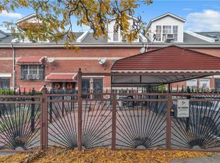 221 Mac Dougal St, Brooklyn, NY