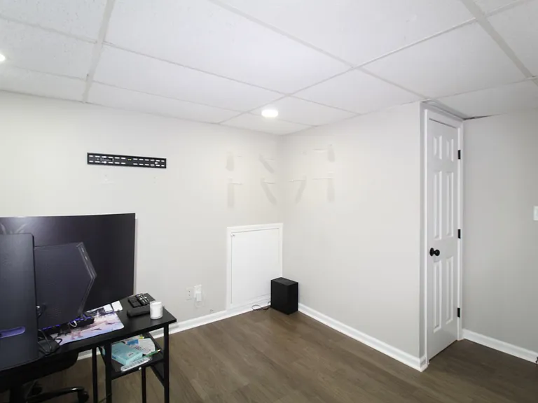 3367 Oak Dr — Photo 24