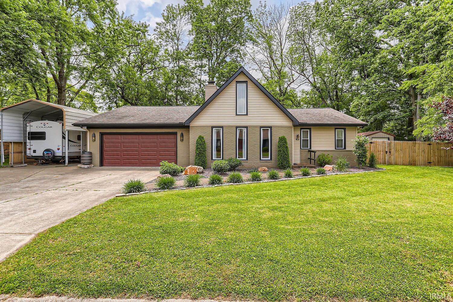 8255 N Birch Dr, Newburgh, IN 47630 Zillow