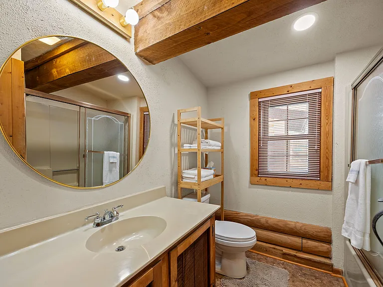 40 Chambers Dr — Photo 21