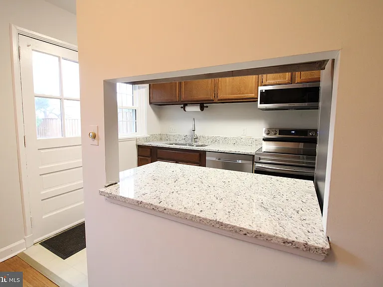 3339 S Stafford St — Photo 6