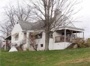 1421 Piedmont Hts, Huntington, WV 25701