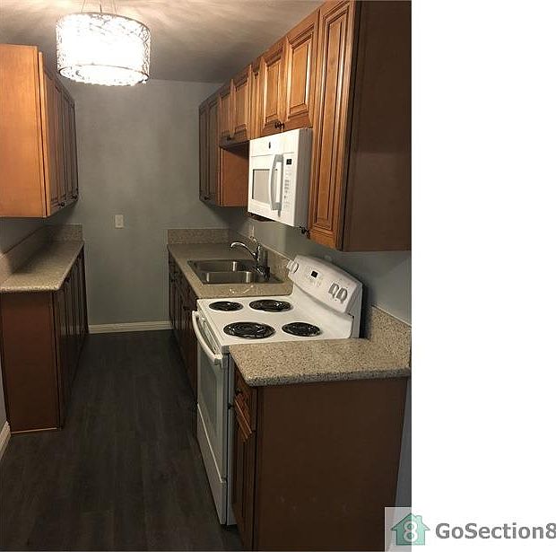 1st image of 1539 Pumalo St APT 9