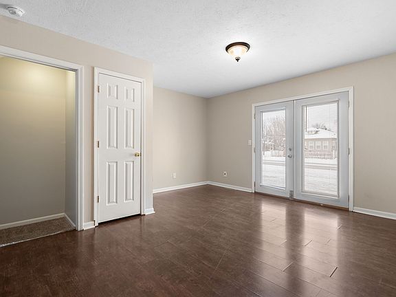 4th image of 459 N Eddy St