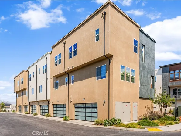 27568 Heron Pl, Valencia, CA 91381