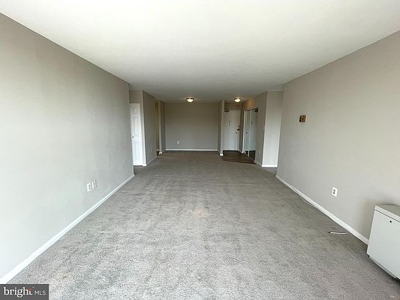 4th image of 4600 S Four Mile Run Dr APT 516