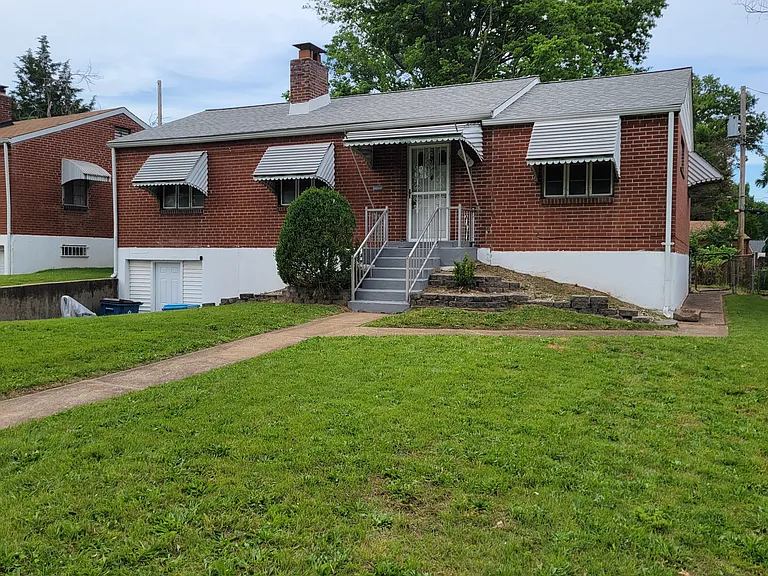 1941 Mora Ln — Photo 1