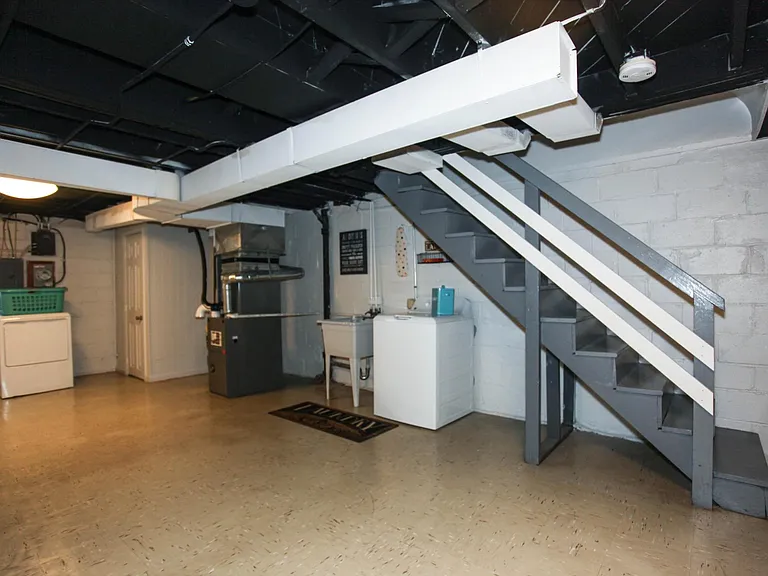 College Gardens Apartments and Townhouses — Photo 8