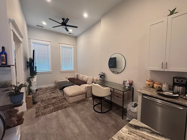 310 W Brookland Park Blvd #101 — Photo 4