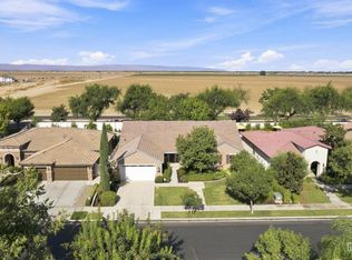 3113 Barrowby St, Bakersfield, CA 93311