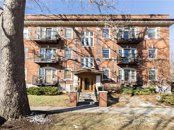 4328 Walnut St APT 1A, Kansas City, MO 64111