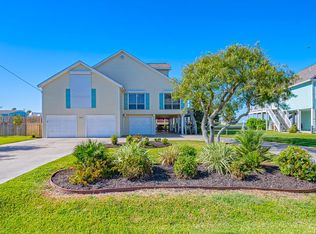 120 Perch Ln, Rockport, TX 78382