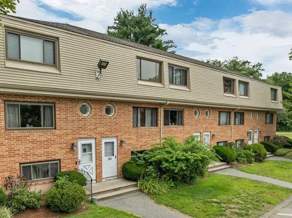 204 Farrwood Dr #204, Haverhill, MA 01835