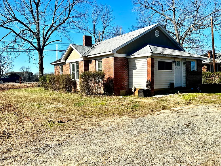 1471 Mecklenburg Hwy — Photo 17