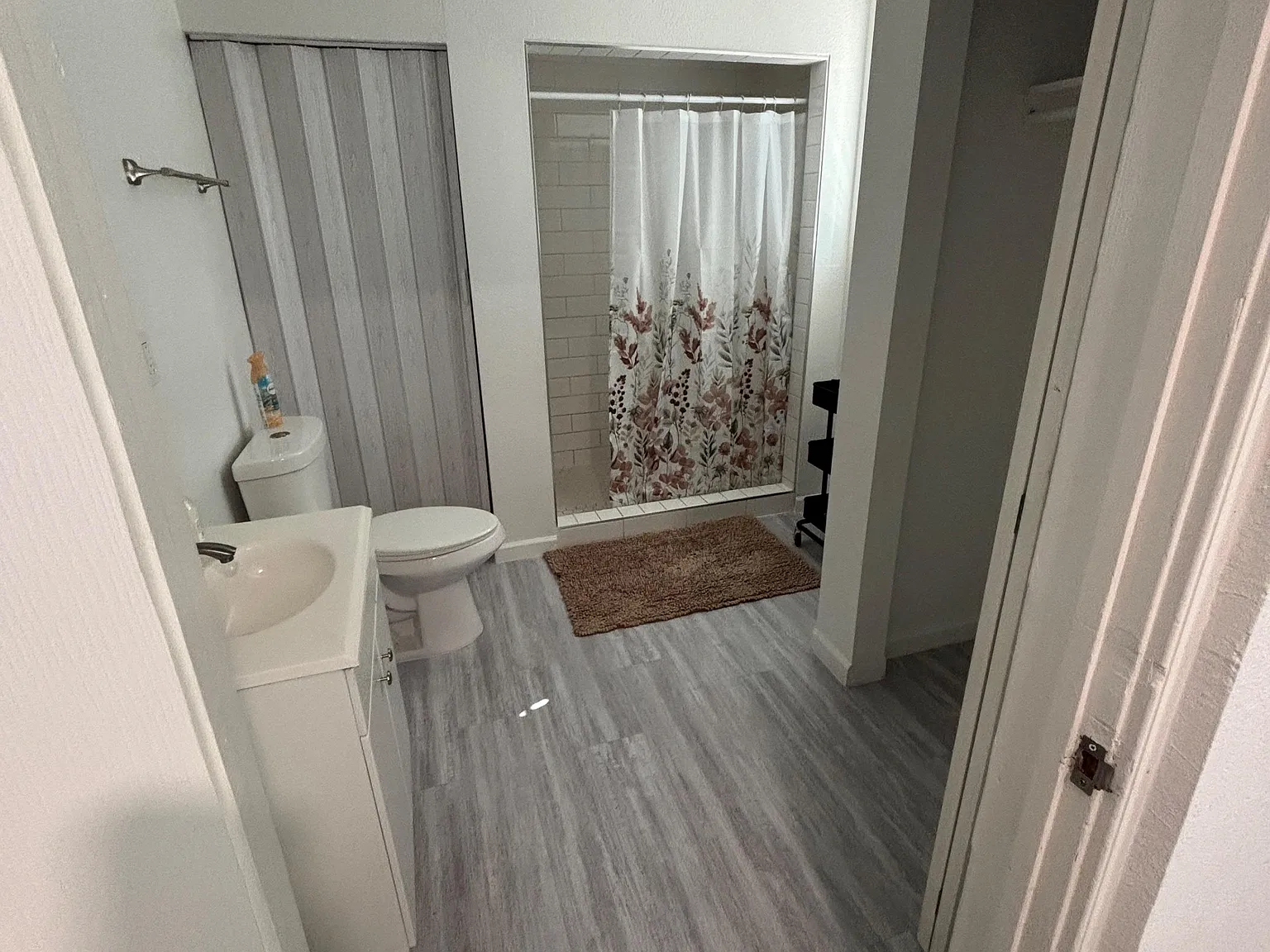 1 bed, 1.0 bath, 200 sqft, $1,481 — Photo 4