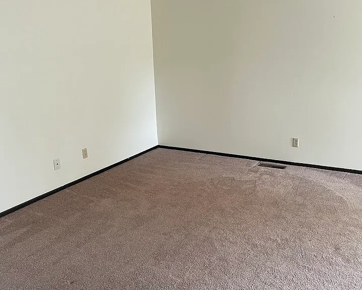 512 Breezy Point Dr — Photo 14