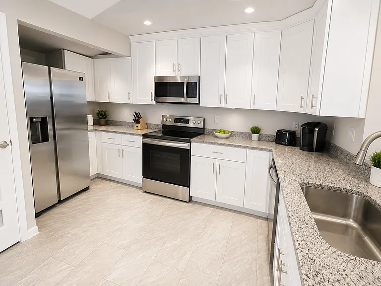 1212 Shell Rd — Photo 3