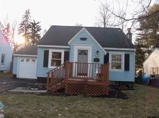 1824 Van Cortland St, Schenectady, NY 12303