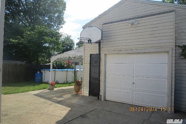 2nd image of 72 S Waldinger St