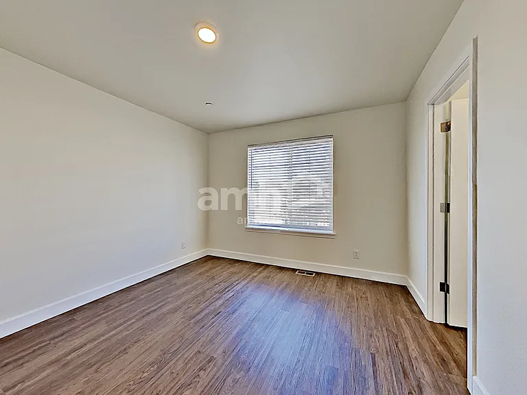 10630 138th St E — Photo 15