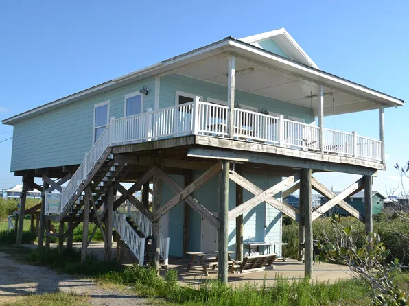 155 Carondelet Ln, Grand Isle, LA 70358