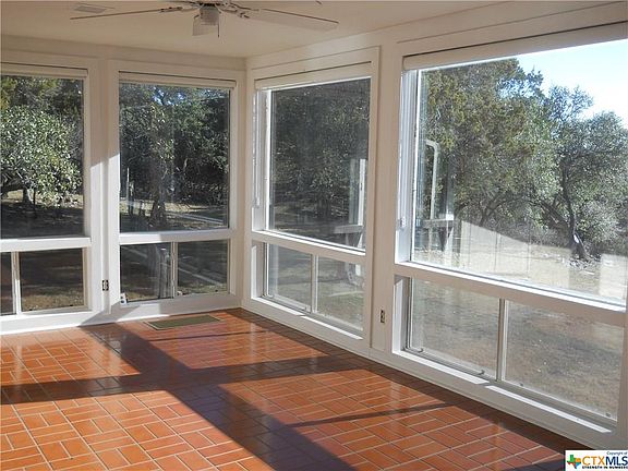 3rd image of 10585 Highview Dr