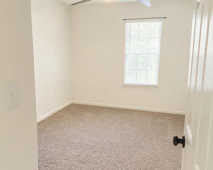 2694 Waverly Hills Dr — Photo 4