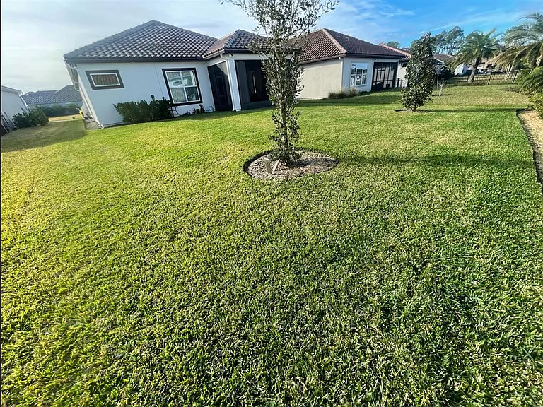 2489 Caprera Cir — Photo 23
