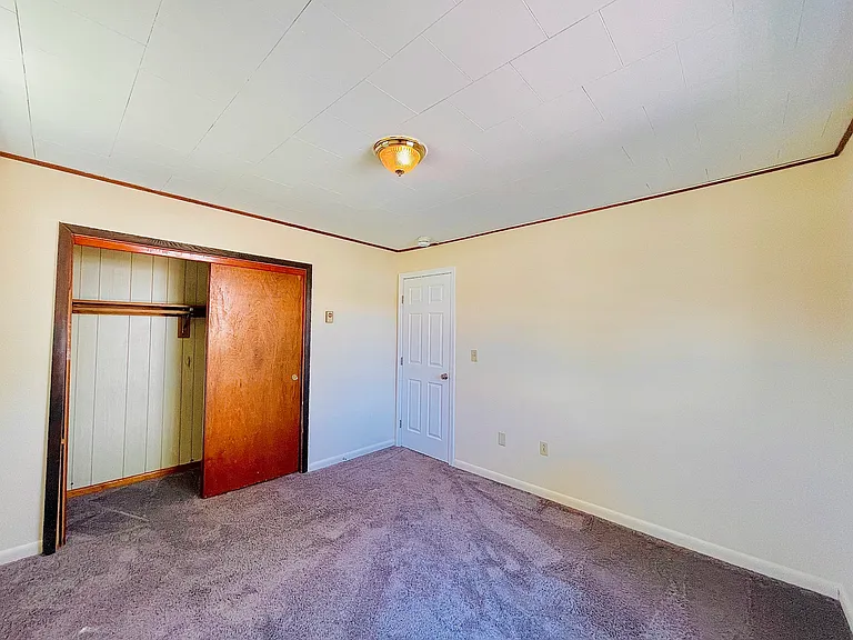 72 Heineberg Dr #100 — Photo 22