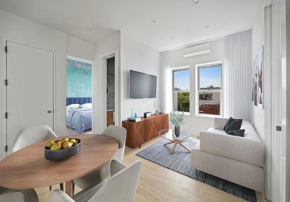 1st image of 131 Smith St #4L