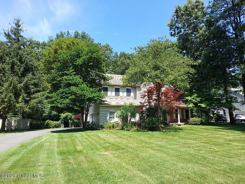 4th image of 9 Tracey Court