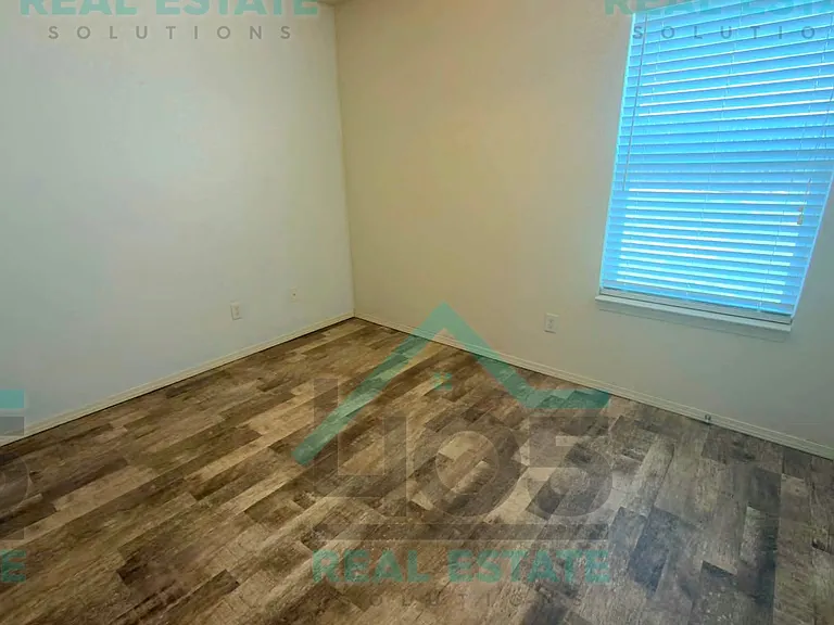 10345 Aberdeen Dr — Photo 15