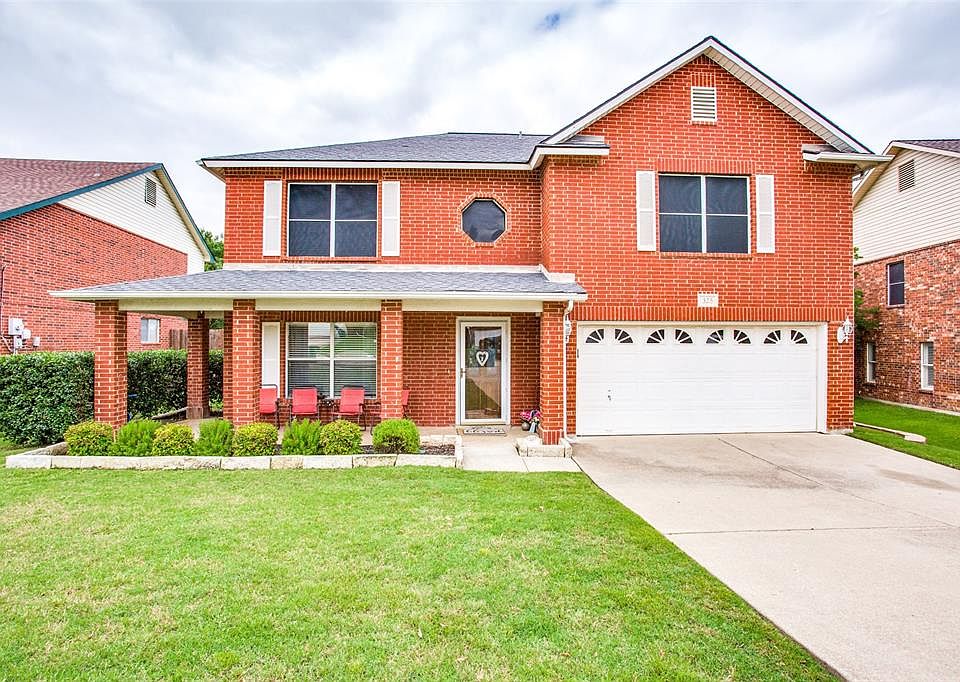 1st image of 325 Cortland Cir